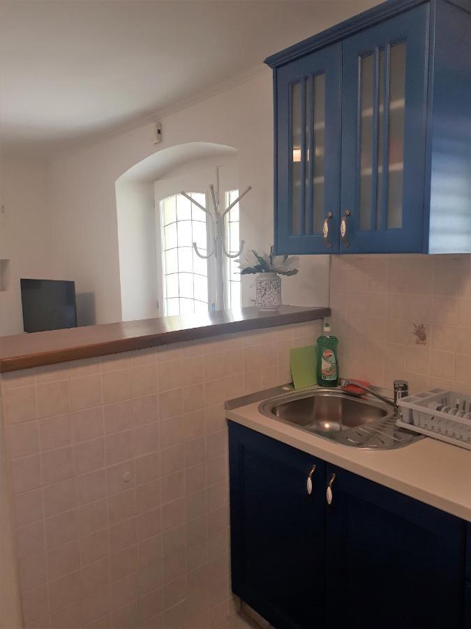 Apartment Terra Rossa Kastelir Ngoại thất bức ảnh