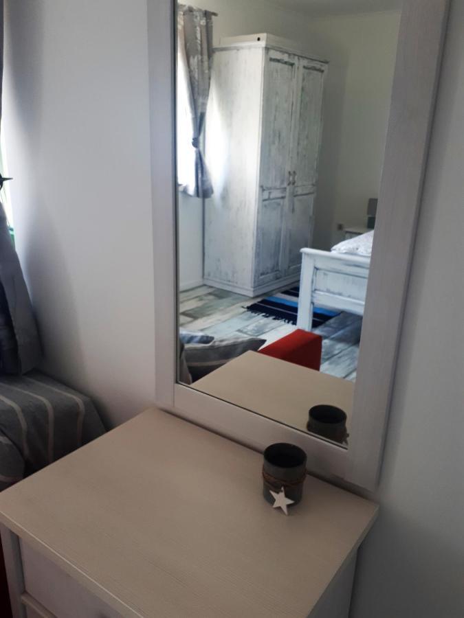 Apartment Terra Rossa Kastelir Ngoại thất bức ảnh
