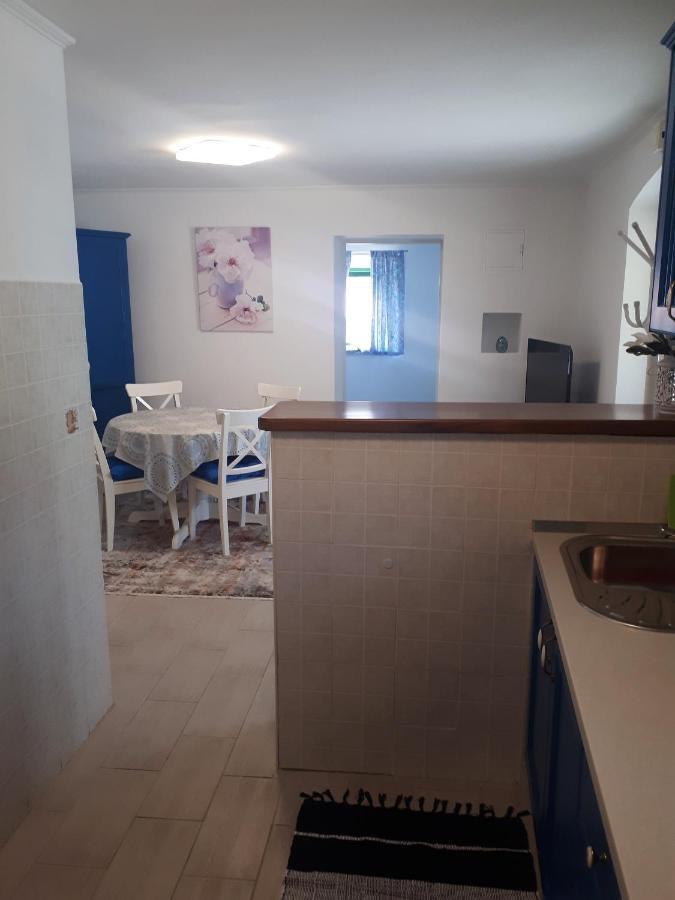 Apartment Terra Rossa Kastelir Ngoại thất bức ảnh