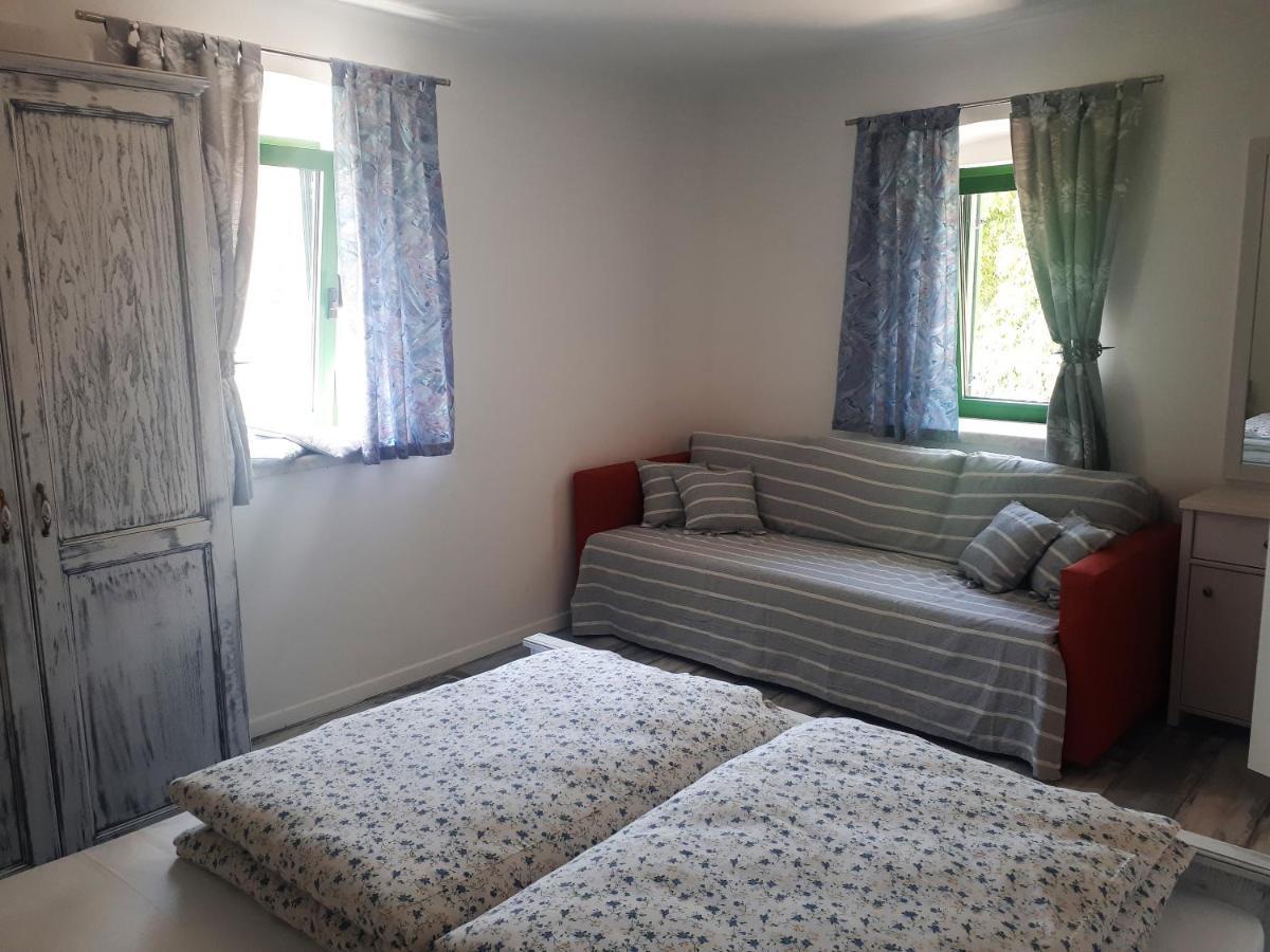 Apartment Terra Rossa Kastelir Ngoại thất bức ảnh